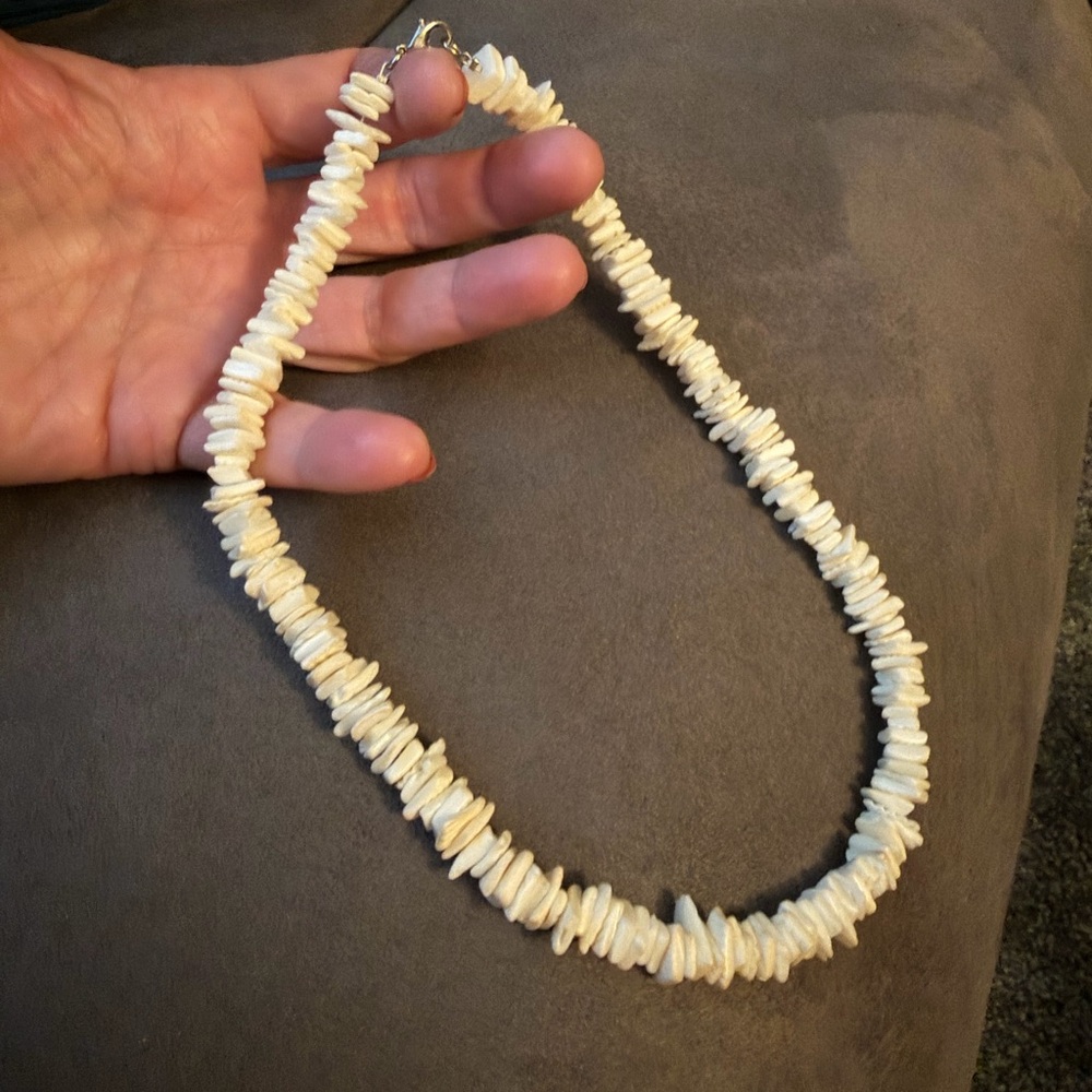 Natural White Shell Chip Necklace - Women Jewelry